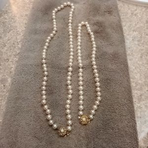 Ivory colored pearl necklace set